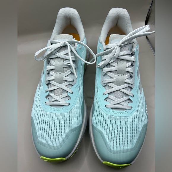 NEW adidas Outdoor Terrex Agravic Flow 2 - Size 10.5 Women's / 9.5 Men's - Picture 9 of 16